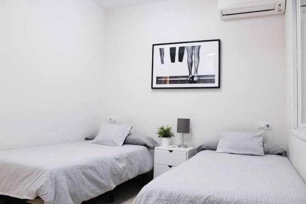 Best Location Apartment In Marbella. Beachfront!! Luaran gambar